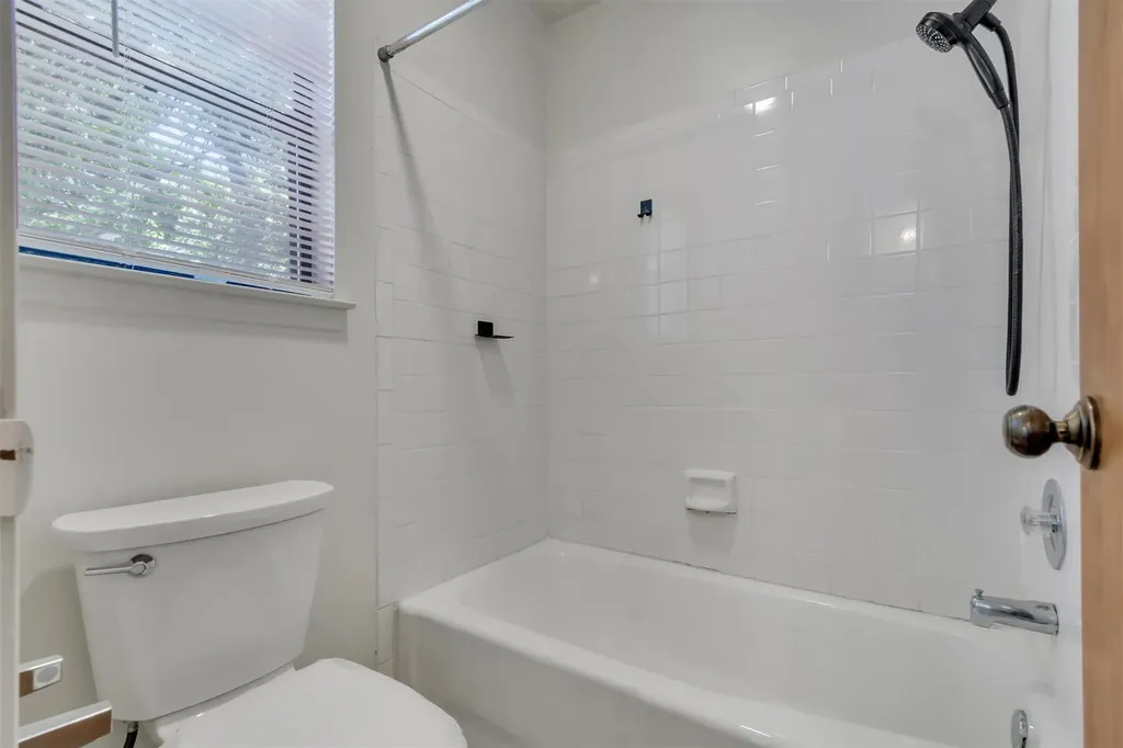 7802 Topawa Cove Austin TX 78729