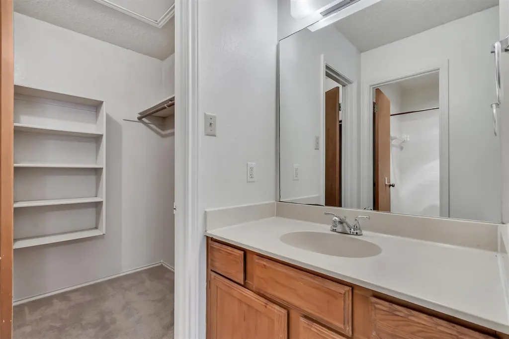 7802 Topawa Cove Austin TX 78729