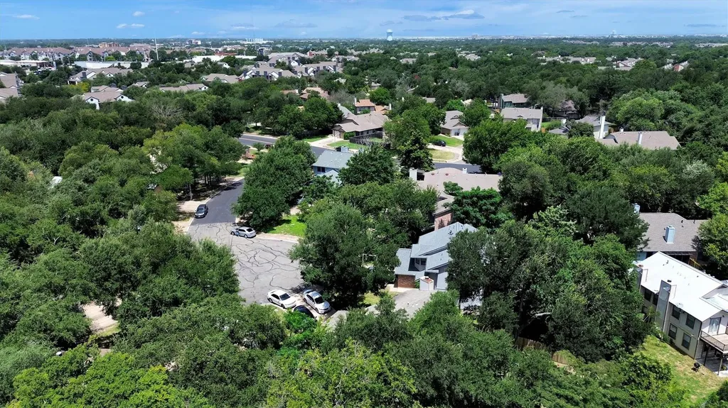 7802 Topawa Cove Austin TX 78729