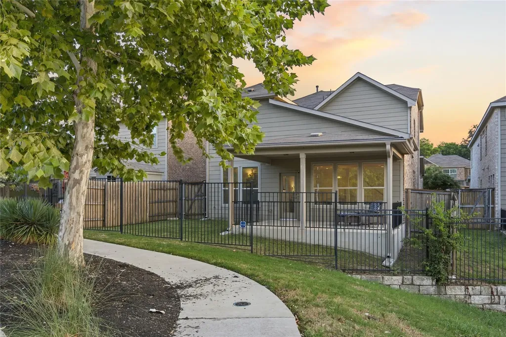 1050 Kenney Fort Crossing Round Rock TX 78665
