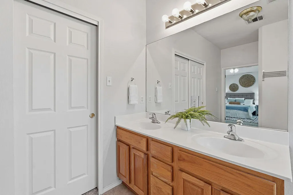 10504 Beard Avenue Austin TX 78748
