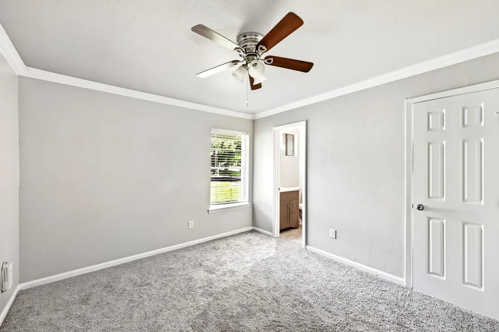 10417 Firethorn Lane Austin TX 78750