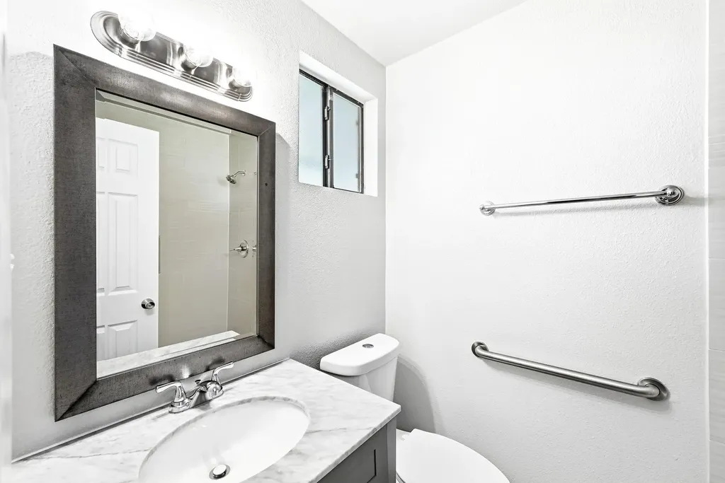 10417 Firethorn Lane Austin TX 78750