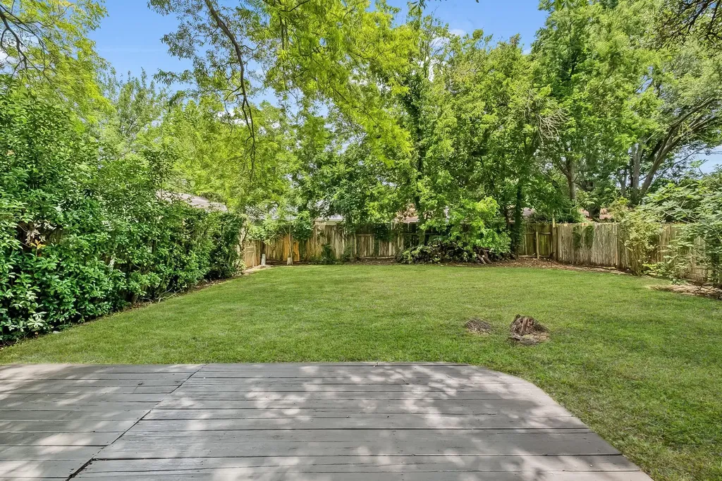 10417 Firethorn Lane Austin TX 78750