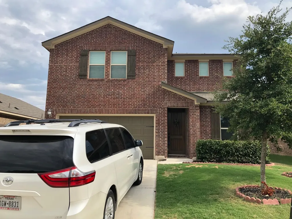 1052 Myrna Bend Leander TX 78641