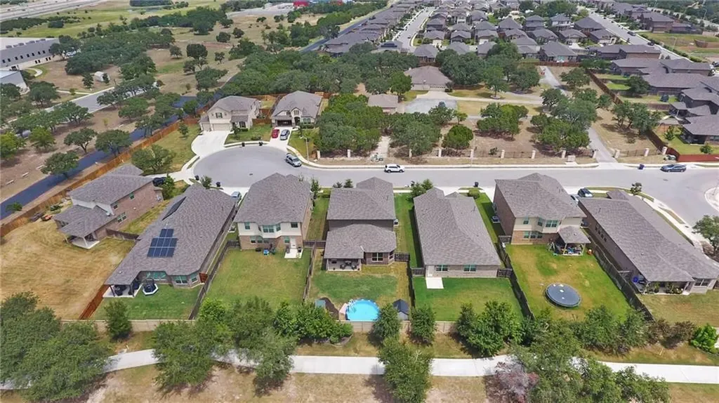 1052 Myrna Bend Leander TX 78641