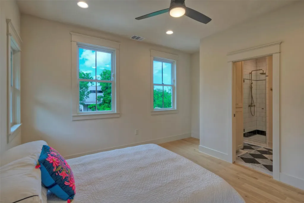 3309 Larry Lane Austin TX 78722
