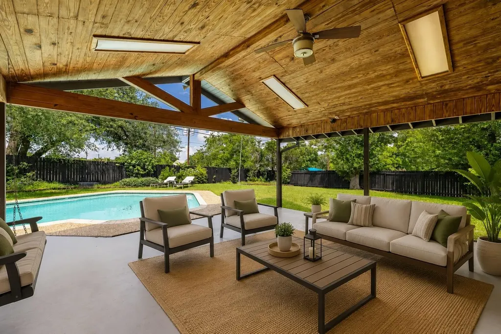 908 Hollybluff Street Austin TX 78753