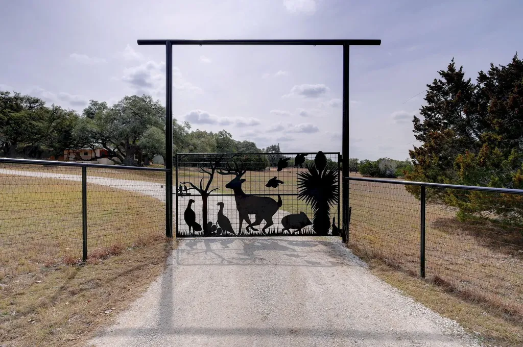 6573 Ranch Road 165 Blanco TX 78606