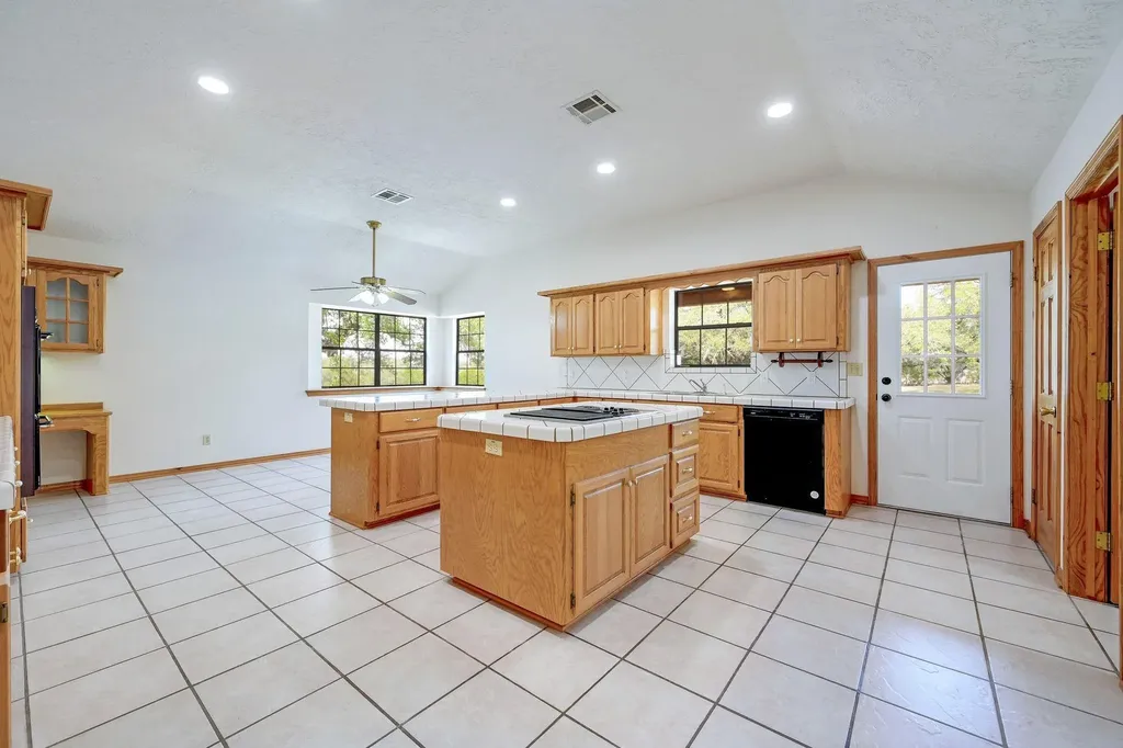 6573 Ranch Road 165 Blanco TX 78606