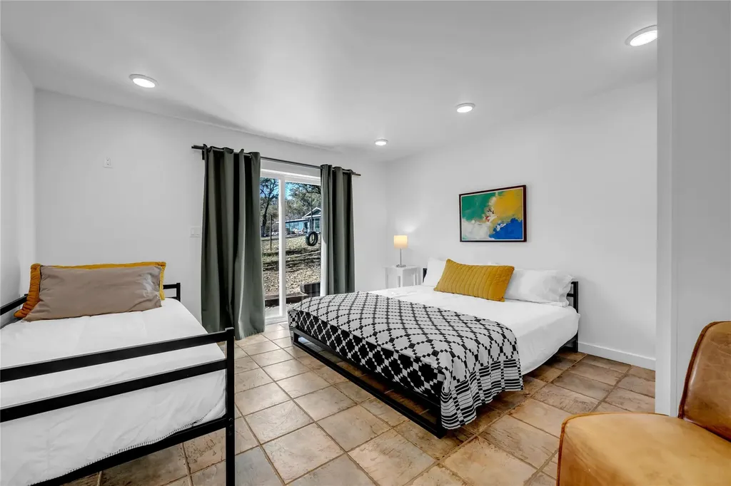 4306 River Oaks Drive Kingsland TX 78639