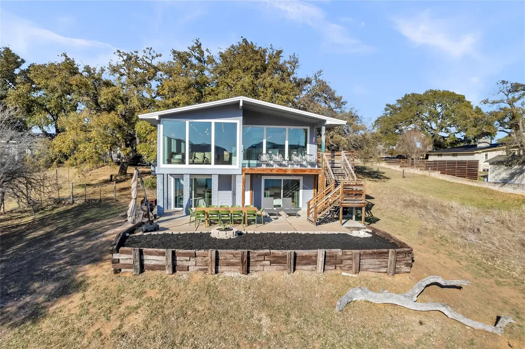 4306 River Oaks Drive Kingsland TX 78639