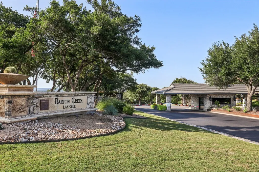 2500 Sailboat Pass Spicewood TX 78669