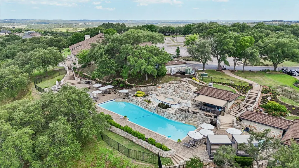 2500 Sailboat Pass Spicewood TX 78669
