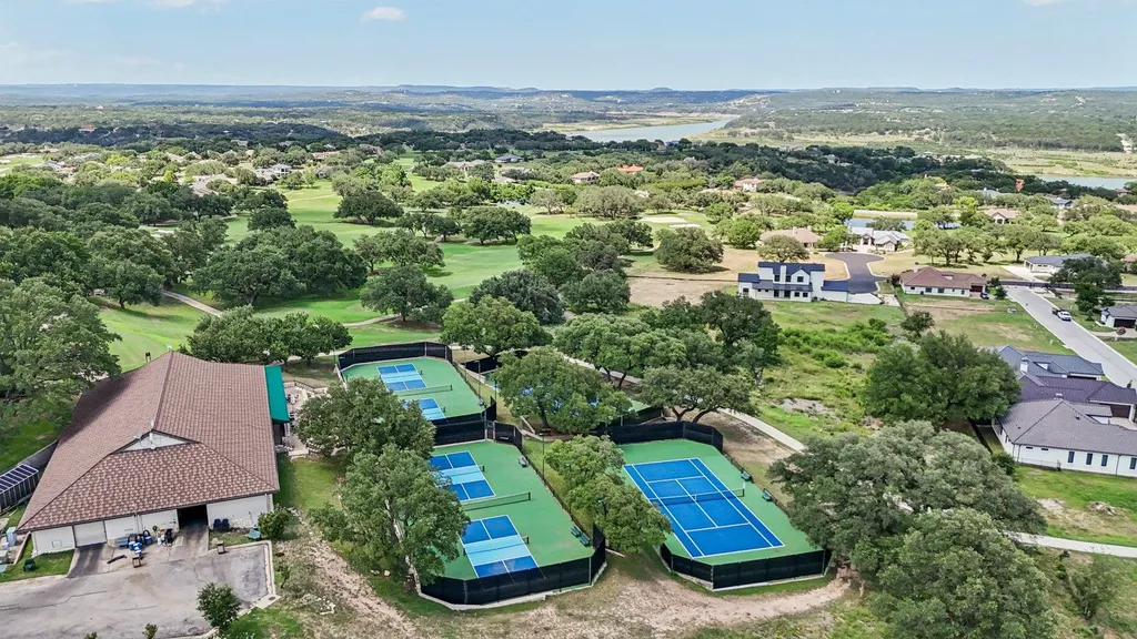 2500 Sailboat Pass Spicewood TX 78669