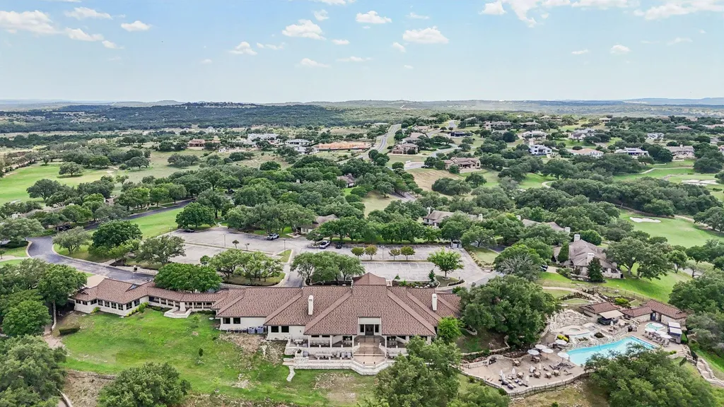 2500 Sailboat Pass Spicewood TX 78669