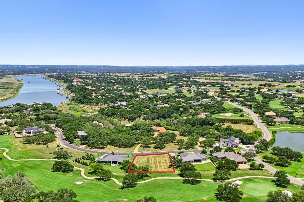 2500 Sailboat Pass Spicewood TX 78669