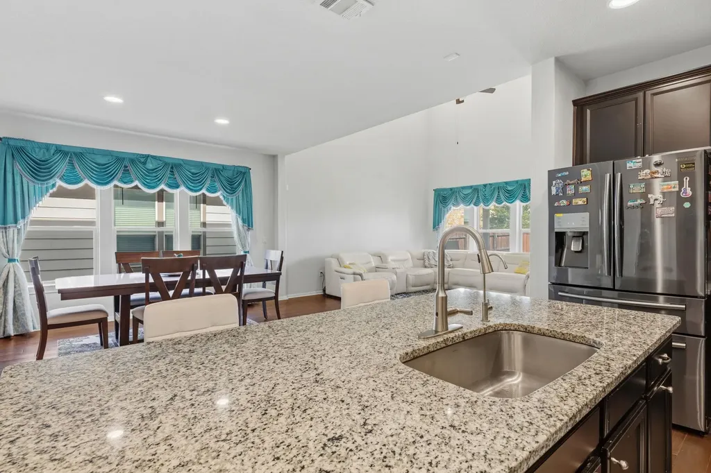 9909 Quercia Drive Austin TX 78717