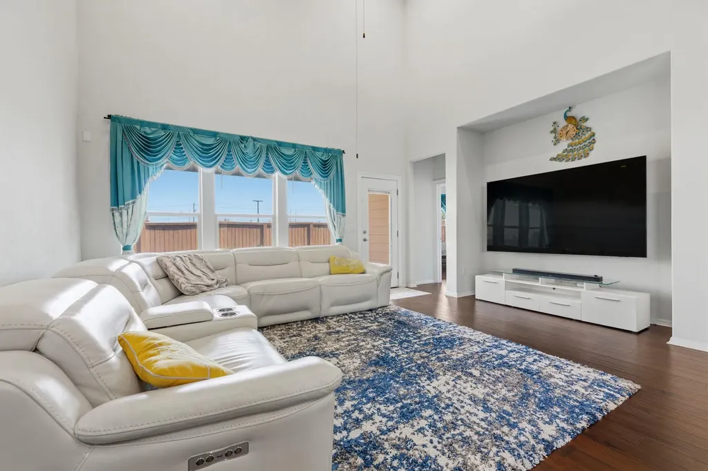 9909 Quercia Drive Austin TX 78717