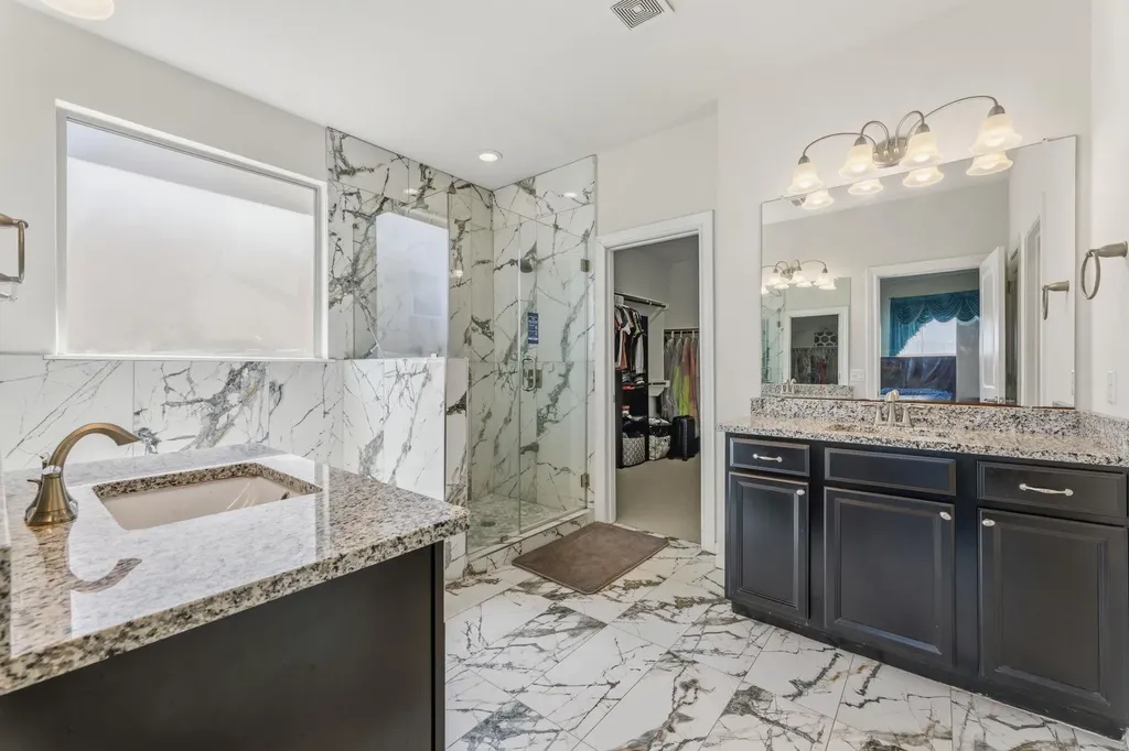 9909 Quercia Drive Austin TX 78717