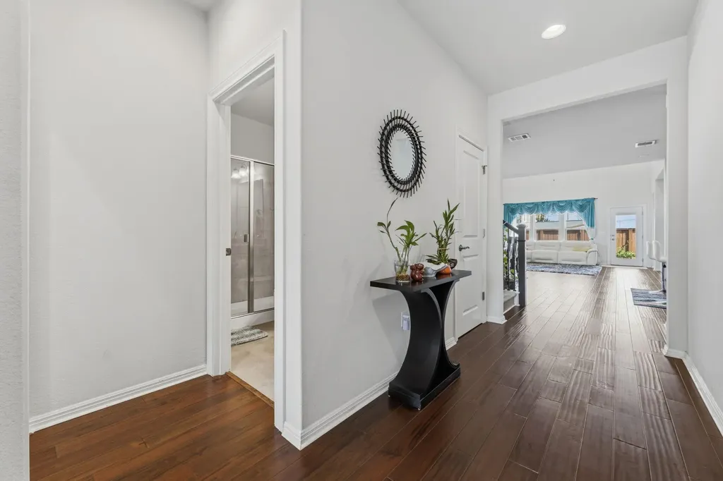 9909 Quercia Drive Austin TX 78717