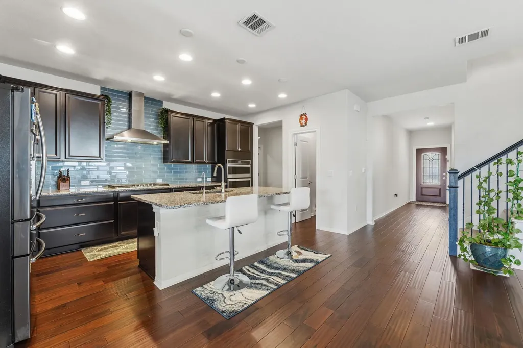 9909 Quercia Drive Austin TX 78717
