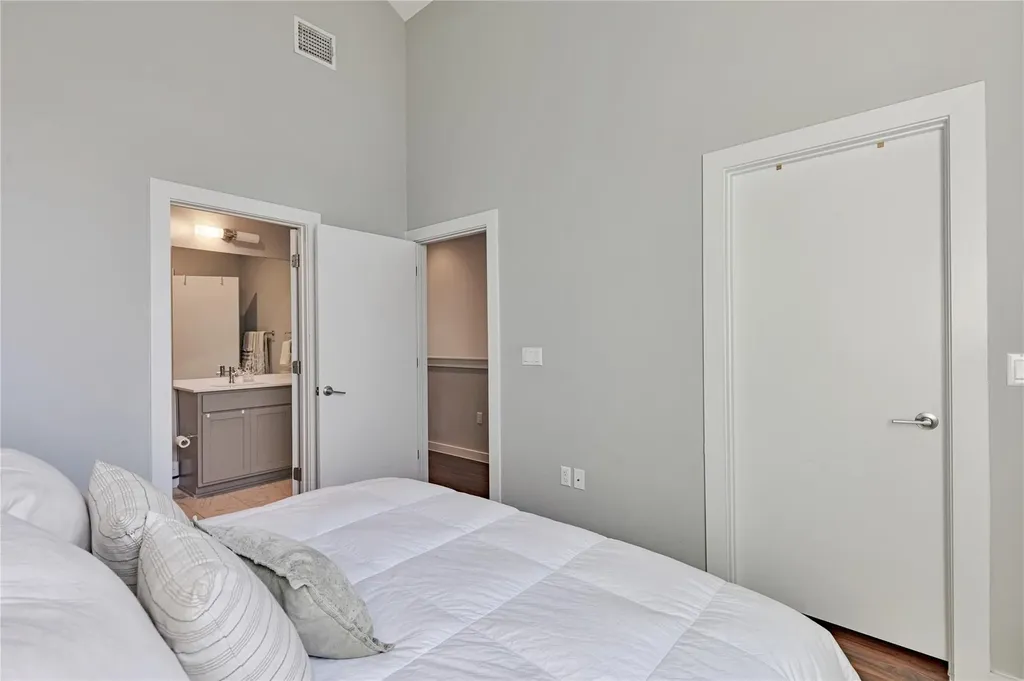 801 N Bluff Drive Austin TX 78745