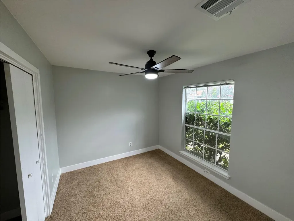 11910 Sunhillow Bend Austin TX 78758