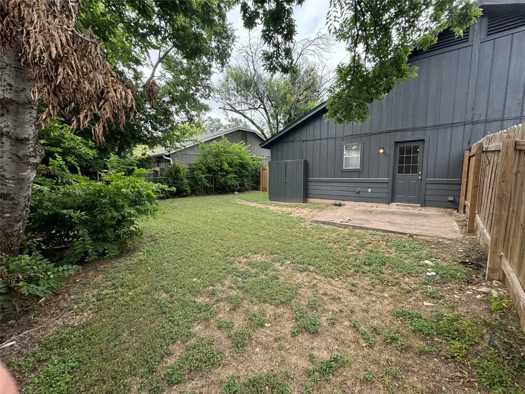 11910 Sunhillow Bend Austin TX 78758