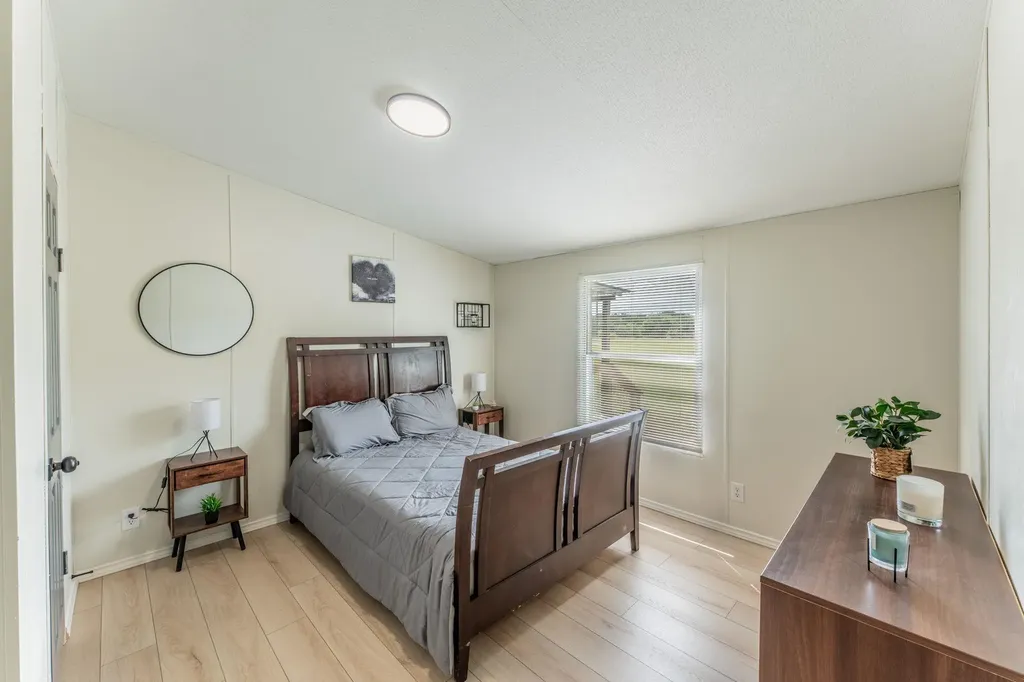 160 Indian Trail Lockhart TX 78644