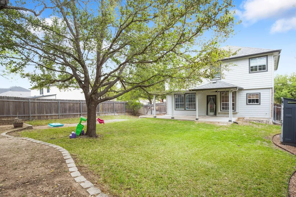 2933 Fleet Drive Austin TX 78748