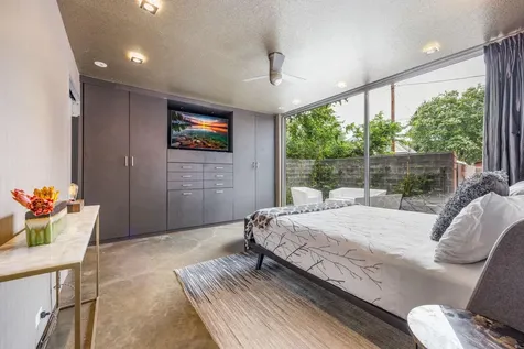 704 W Live Oak Street Austin TX 78704