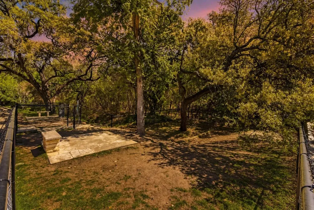 3204 Menchaca Road Austin TX 78704
