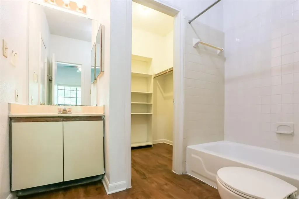 912 W 22nd Street Austin TX 78705