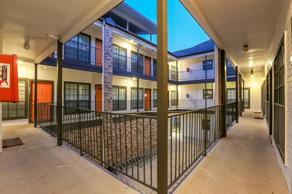 912 W 22nd Street Austin TX 78705