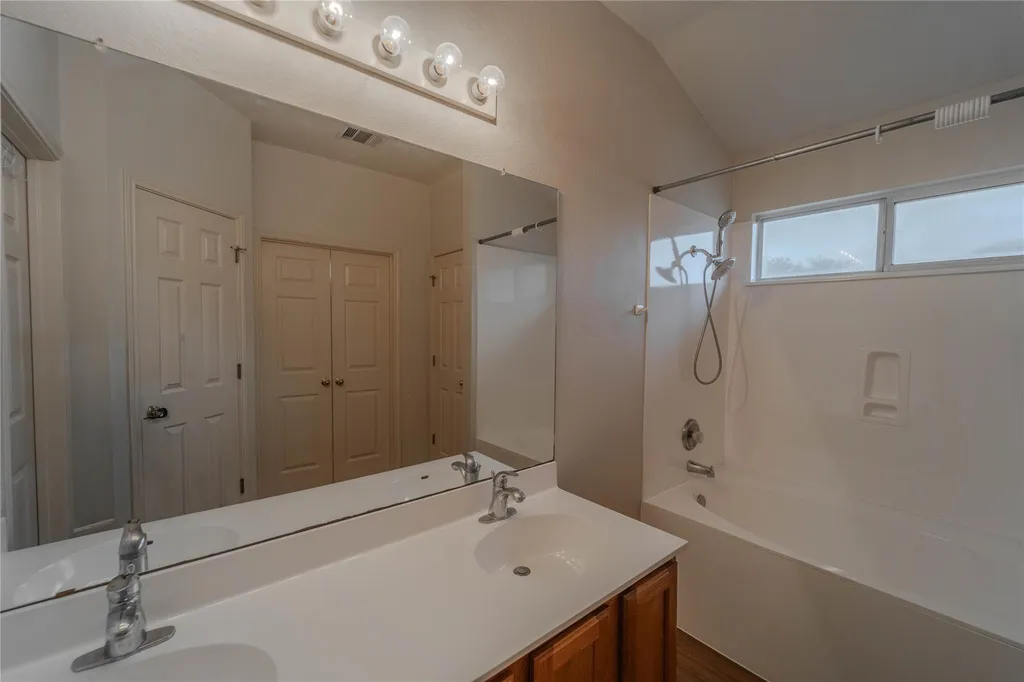 17303 Orwell Lane Round Rock TX 78664