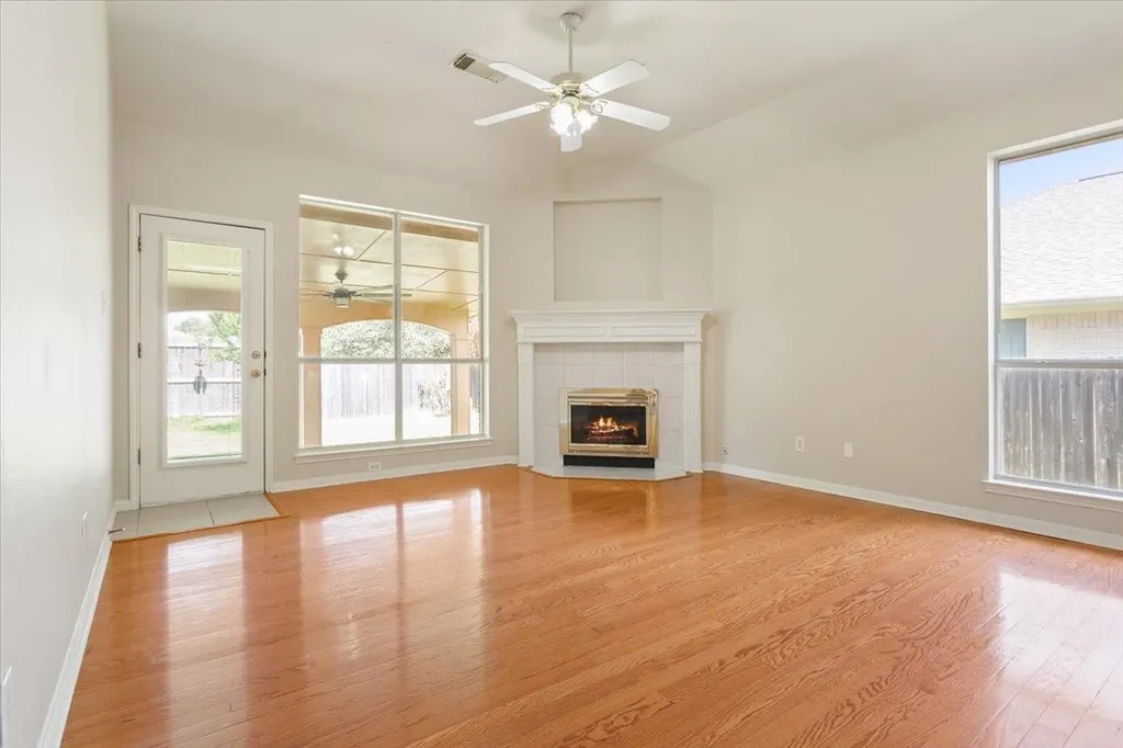 1827 Chino Valley Trail Round Rock TX 78665