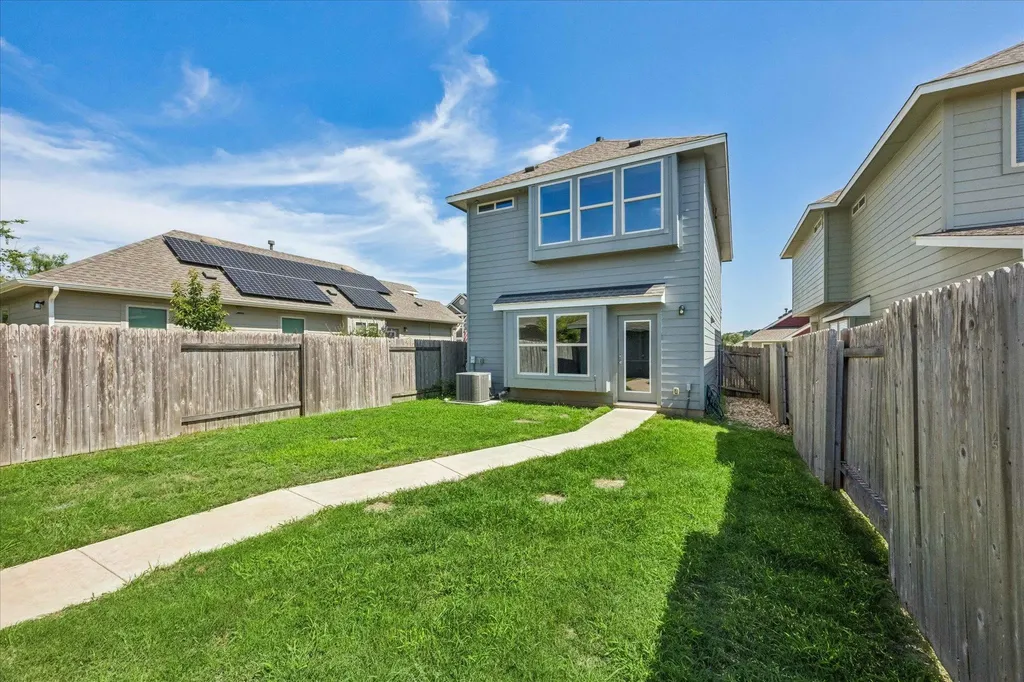 2832 Hopi Path Leander TX 78641