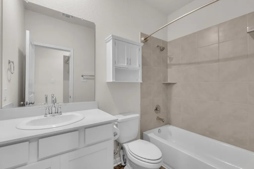 104 Javans Nest Cedar Creek TX 78612