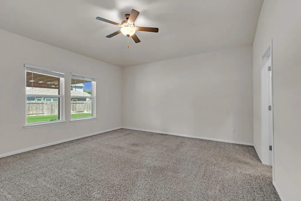 104 Javans Nest Cedar Creek TX 78612