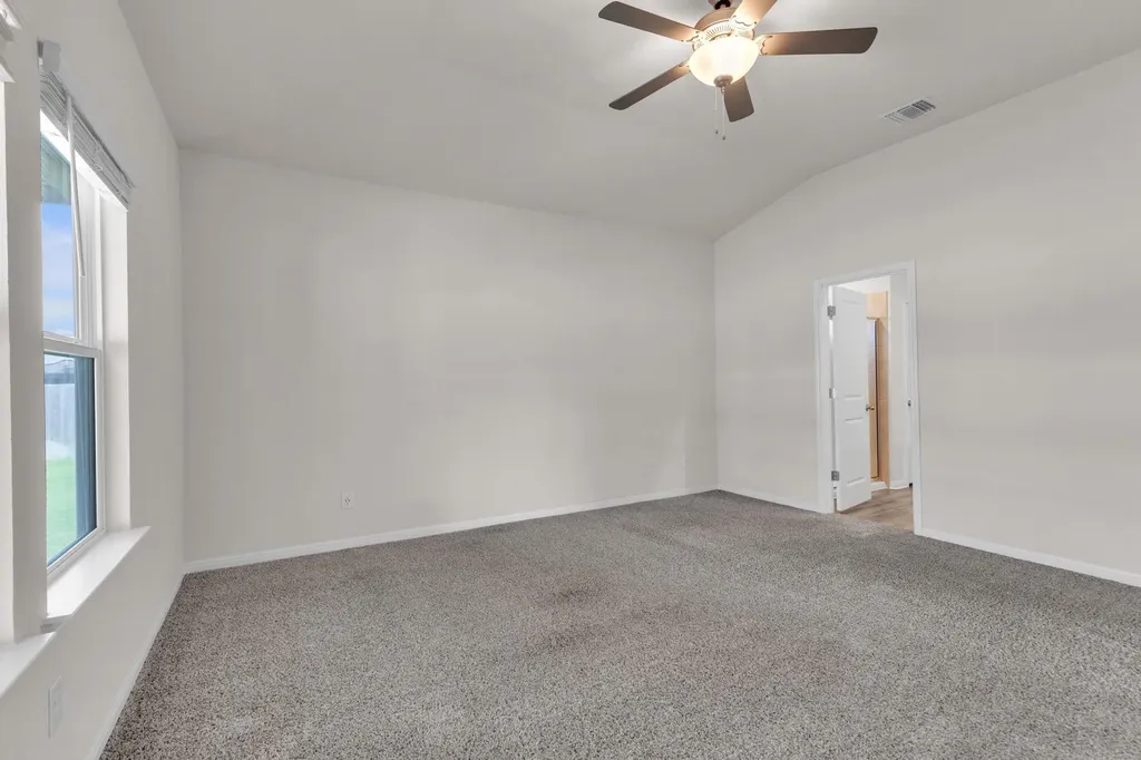 104 Javans Nest Cedar Creek TX 78612