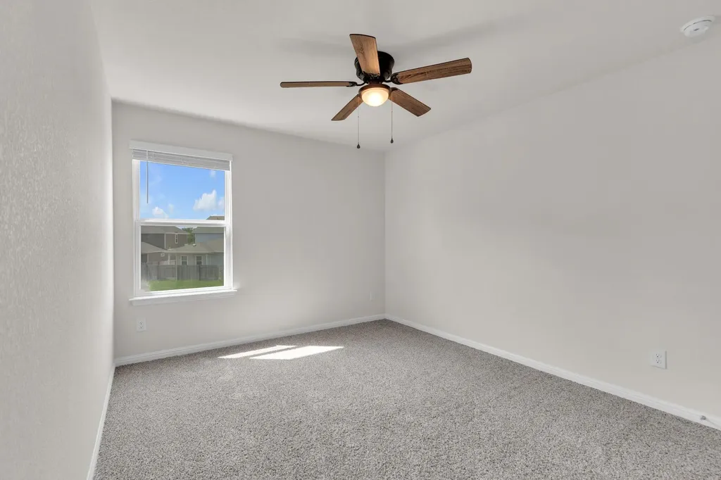 104 Javans Nest Cedar Creek TX 78612
