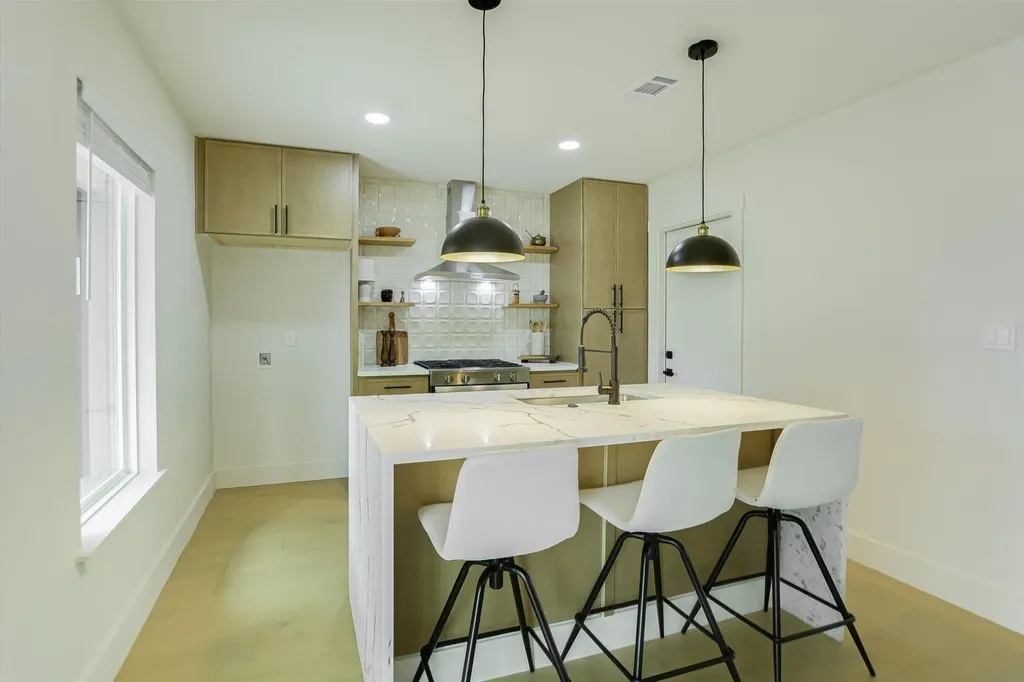 4505 Kitty Avenue Austin TX 78721