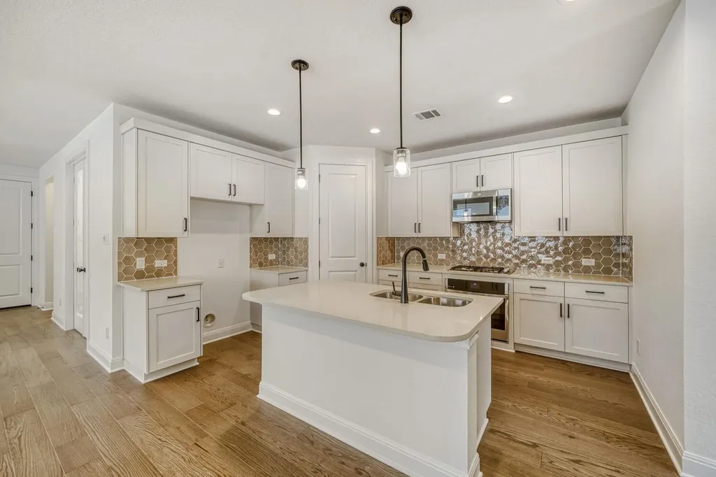 448 Burlington Drive Buda TX 78610