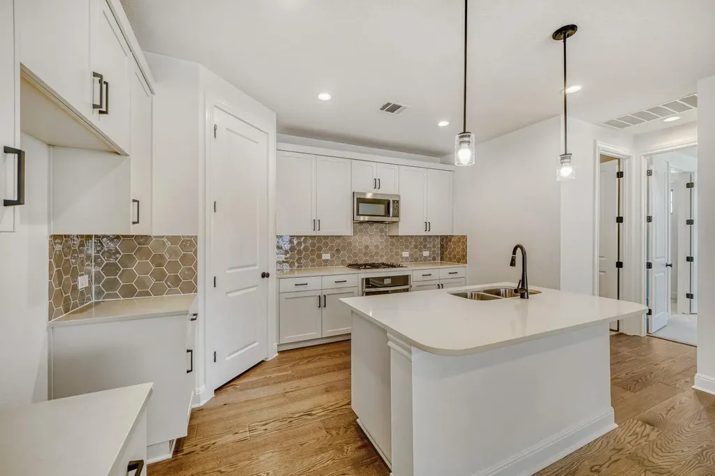 448 Burlington Drive Buda TX 78610