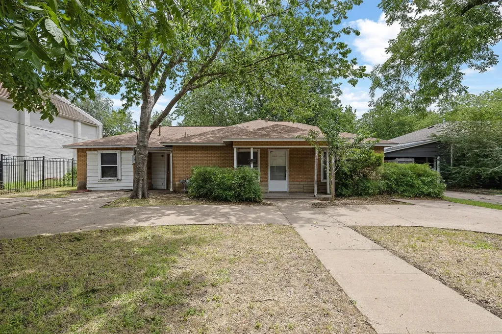 1205 S Church Street Georgetown TX 78626