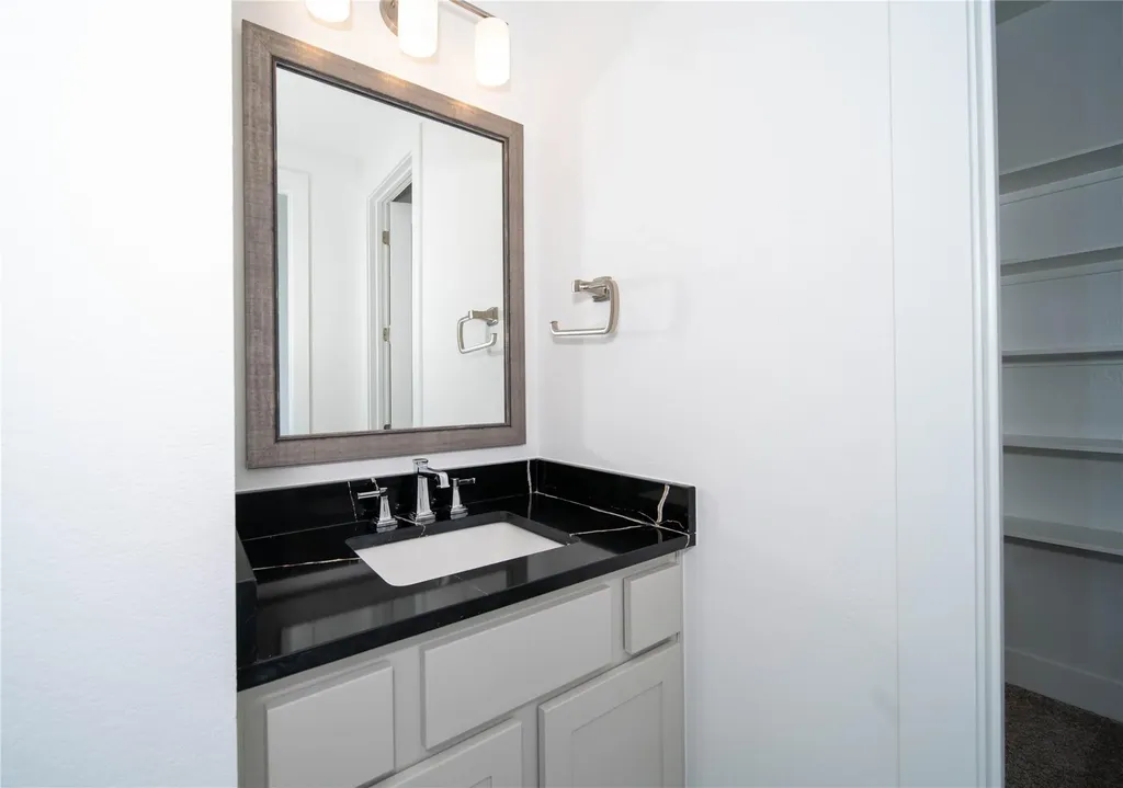 2029 Varese Path Leander TX 78641