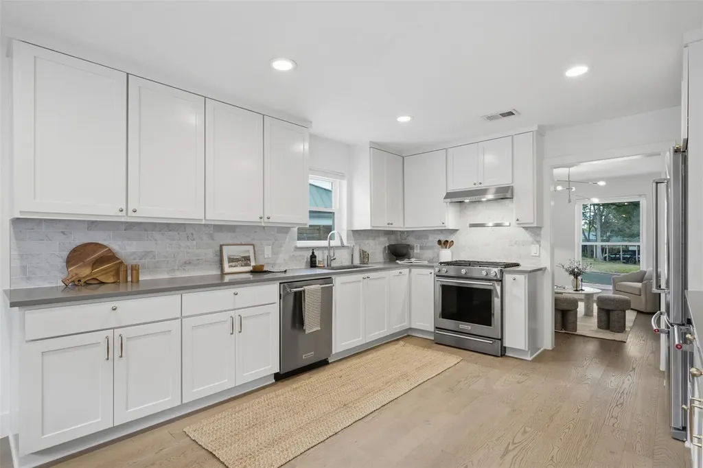 4107 Circletree Loop Austin TX 78731