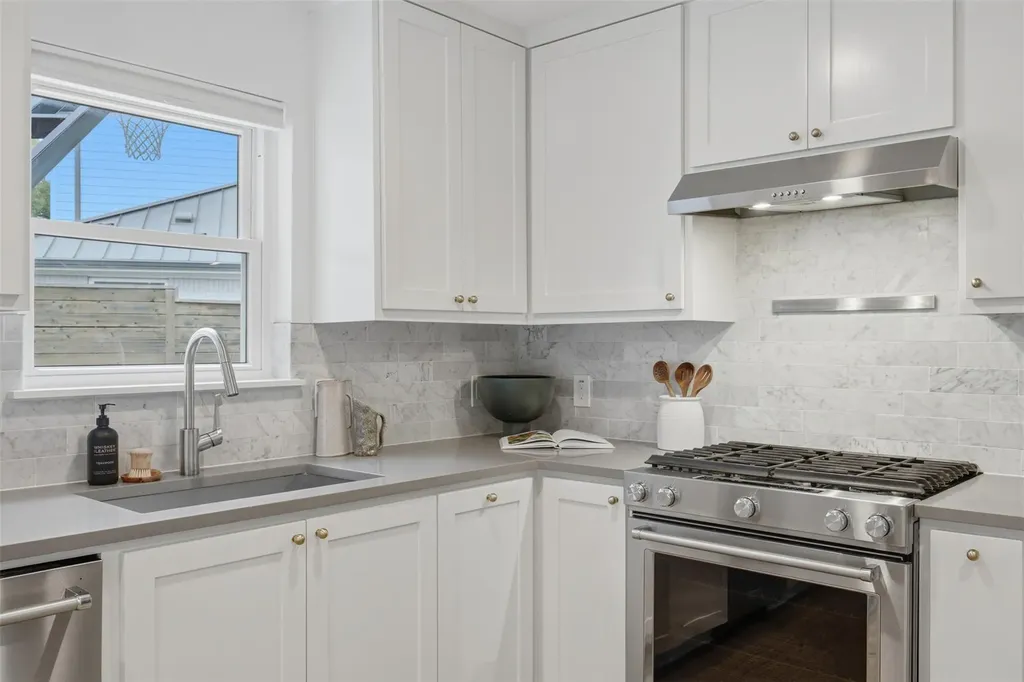 4107 Circletree Loop Austin TX 78731