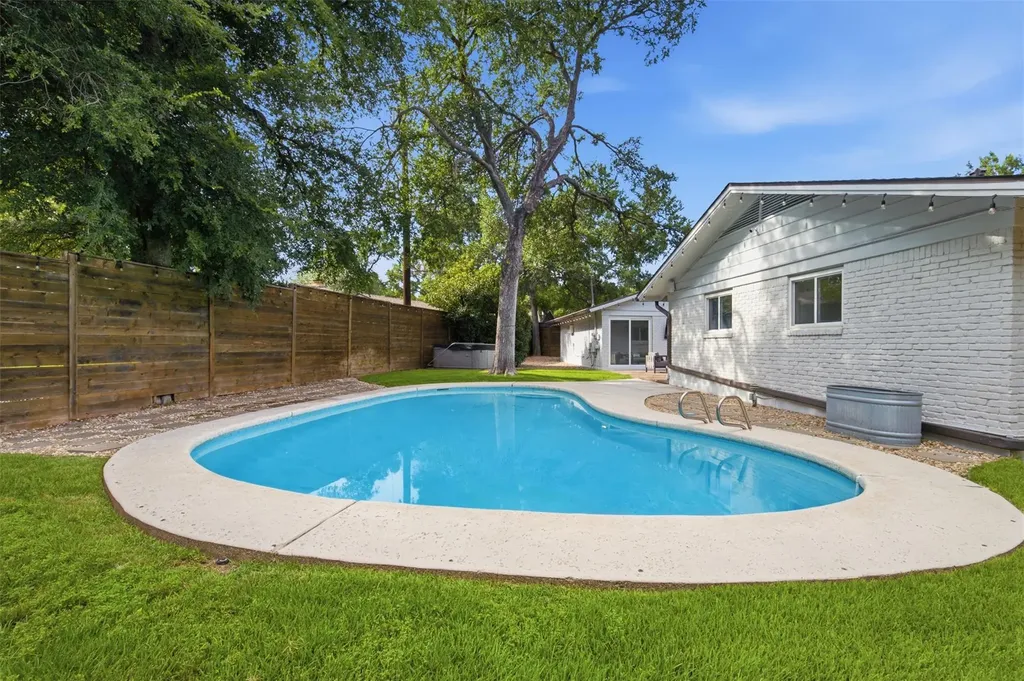 4107 Circletree Loop Austin TX 78731